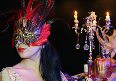 Una festa in maschera nel Continuum